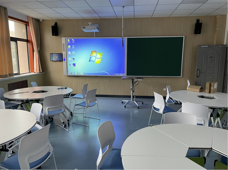 西北大學116寸單側白板一體機.png
